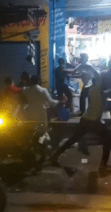 बेल्ट और लात-घूसों से युवक की पिटाई, वीडियो वायरल ।